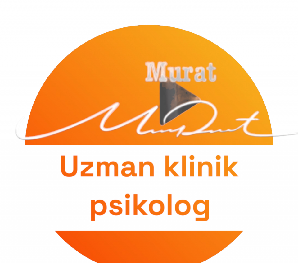 Kırık kalp sendromu psikolojik boyutu Kırık Kalp Sendromu: Psikolojik Boyut  Kırık kalp sendromu, tıbbi bir durum olmasına rağmen, kökeninde güçlü bir psikolojik etki barındırır. Yoğun duygusal stres, kalp kasının geçici olarak zayıflamasına neden olabilir. Bu durum, hem fiziksel hem de psikolojik olarak kişiyi derinden etkiler.  Psikolojik Etkiler   * Depresyon ve Anksiyete: Kırık kalp sendromu geçiren kişilerde depresyon ve anksiyete belirtileri sıklıkla görülür. Kayıp, üzüntü ve gelecekle ilgili belirsizlik, bu duygusal durumların tetikleyicisi olabilir.   * Stres ve Travma: Yaşanan travmatik olay, vücuttaki stres hormonlarının artmasına ve kalp kasının etkilenmesine yol açar.   * Uyku Bozuklukları: Stres ve duygusal çalkantılar, uyku düzenini bozarak kişinin yaşam kalitesini düşürür.   * Özgüven Kaybı: Hastalık sürecinde yaşanan fiziksel belirtiler ve duygusal iniş çıkışlar, kişinin özgüvenini sarsabilir.   * Sosyal İzolasyon: Kendini kötü hisseden kişiler, sosyal çevreden uzaklaşma eğilimi gösterebilir.  Psikolojik Tedavi  Kırık kalp sendromunun tedavisinde psikolojik destek oldukça önemlidir.   * Psikoterapi: Bilişsel davranışçı terapi gibi psikoterapi yöntemleri, olumsuz düşünce ve davranış kalıplarını değiştirerek kişiye daha iyi başa çıkma becerileri kazandırır.   * Destek Grupları: Benzer deneyimler yaşayan insanlarla bir araya gelmek, kişinin kendini yalnız hissetmesini azaltır ve duygusal destek sağlar.   * İlaç Tedavisi: Bazı durumlarda, antidepresan veya anksiyete giderici ilaçlar kullanılabilir.  Kırık Kalp Sendromu ve Psikolojinin Birlikteliği  Kırık kalp sendromu, beden ve zihin arasındaki karmaşık ilişkinin bir örneğidir. Fiziksel belirtilerle birlikte yaşanan psikolojik zorluklar, kişinin iyileşme sürecini etkileyebilir. Bu nedenle, hem tıbbi hem de psikolojik destek almak, başarılı bir iyileşme için önemlidir.  Özetle  Kırık kalp sendromu, sadece fiziksel bir hastalık değil, aynı zamanda duygusal bir yolculuktur. Psikolojik etkiler, hastalığın seyri üzerinde önemli bir rol oynar. Bu nedenle, hem fiziksel hem de psikolojik sağlığın birlikte ele alınması, kişinin yaşam kalitesini artırmaya yardımcı olur.  Unutmayın: Bu bilgiler genel bir çerçeve sunmaktadır. Her birey farklıdır ve tedavi yöntemleri kişiden kişiye değişebilir. Kırık kalp sendromu yaşıyorsanız veya bu konuda daha fazla bilgi almak istiyorsanız bir uzmana danışmanız önemlidir.  Ek olarak:   * Stres Yönetimi Teknikleri: Meditasyon, yoga, derin nefes alıştırmaları gibi teknikler, stresle başa çıkmada etkili olabilir.   * Sağlıklı Beslenme: Dengeli beslenmek, vücudun daha iyi çalışmasına yardımcı olur.   * Düzenli Egzersiz: Fiziksel aktivite, hem fiziksel hem de mental sağlığı destekler